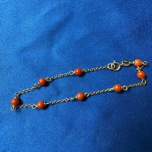 18 Karat Gold 750 and Coral 🪸 bracelet Italian made siz 7 red coral hard to get